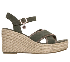 Martha Stewart: Iris - Modest Queen | Women Skechers online shop
