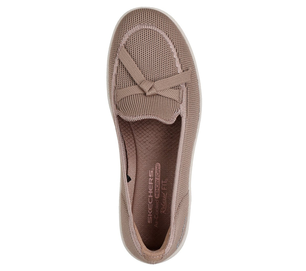 Relaxed Fit: Parallel Lite - Soaring Softly | Women Skechers online shop